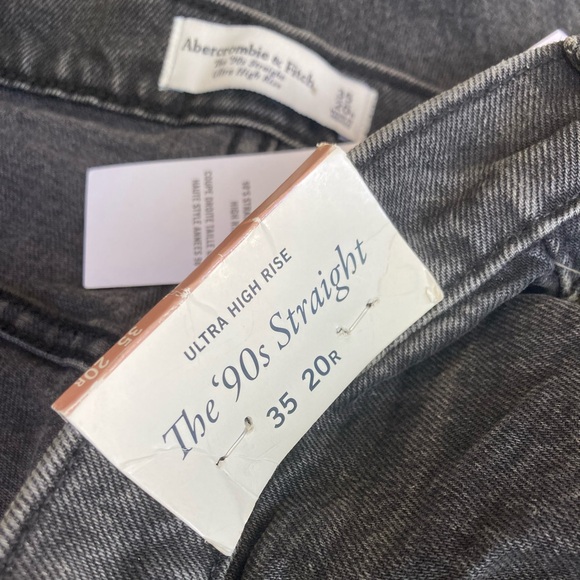 Abercrombie & Fitch Ultra High Rise The 90s Straight Jeans Size 35 Plus Size 20 - Picture 15 of 17